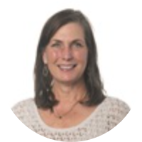 headshot of Elena  Baer