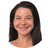 headshot of Carolina  Pinheiro